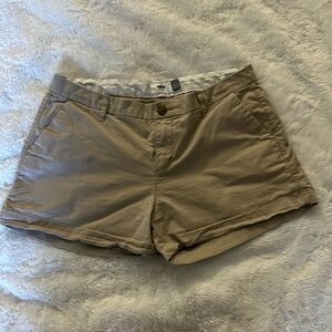 Women's Old Navy Tan Shorts Size 6